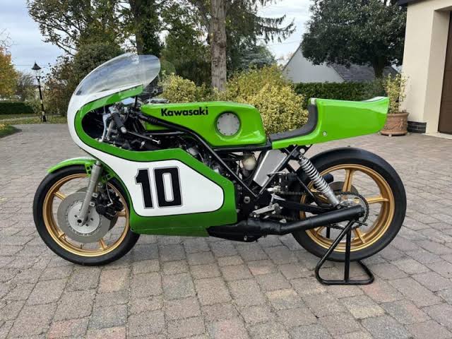 The Legendary Kawasaki H1-RW